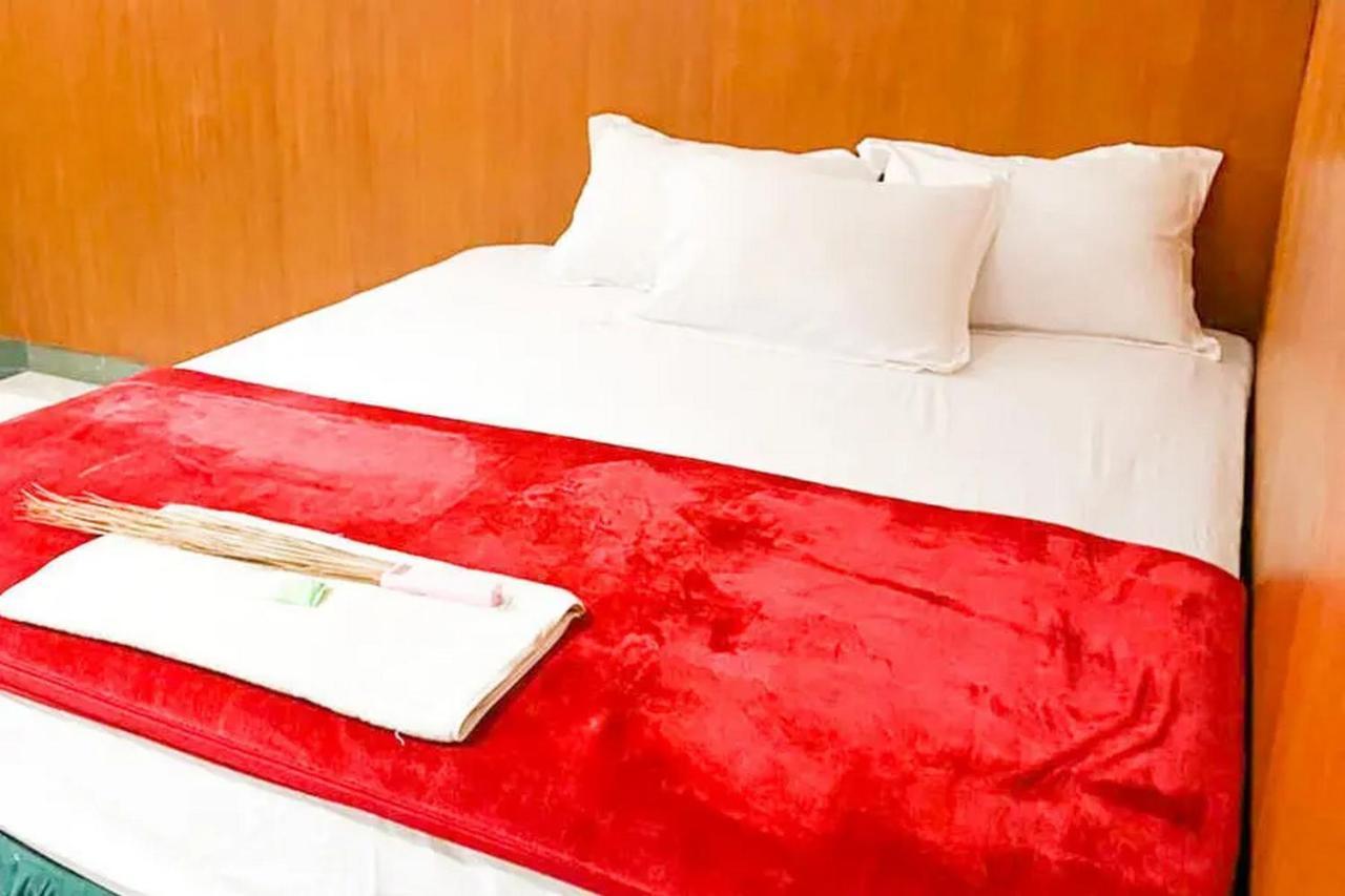 Hotel Shabine Rungkut Mitra Reddoorz Surabaya Eksteriør bilde